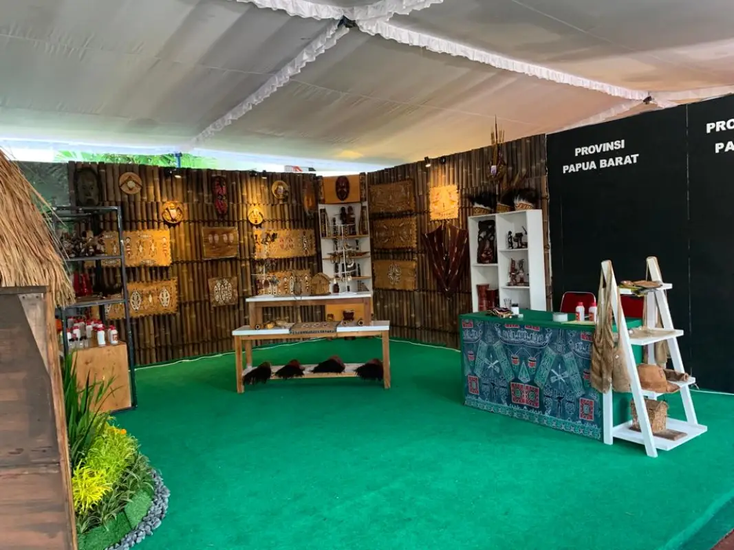 SMA TN (BOOTH PAPUA MALUKU) - Project Gallery Image