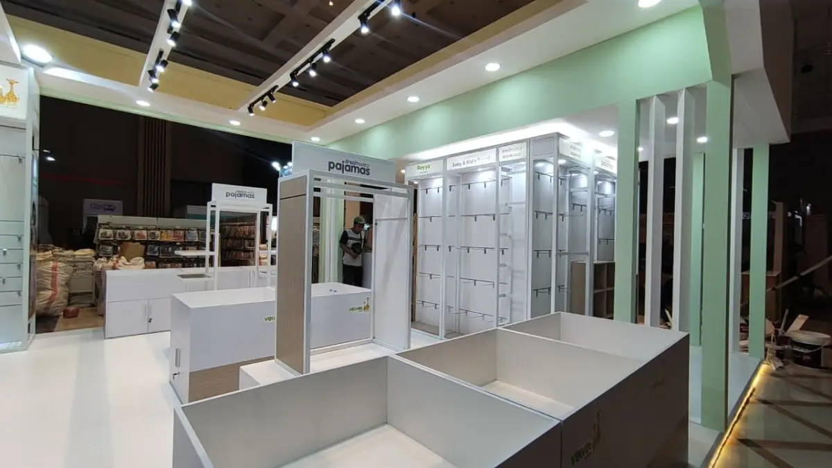 BOOTH VELVET JUNIOR SUDIRMAN BANDUNG - Project Gallery Image