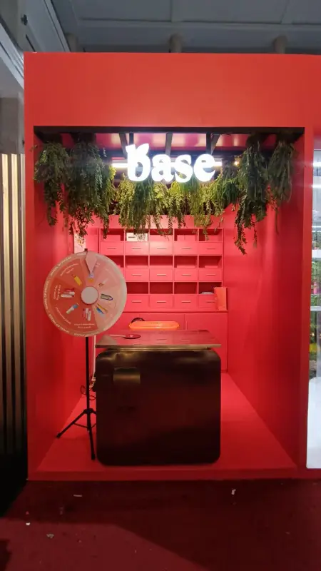 BOOTH BASE - Project Gallery Image