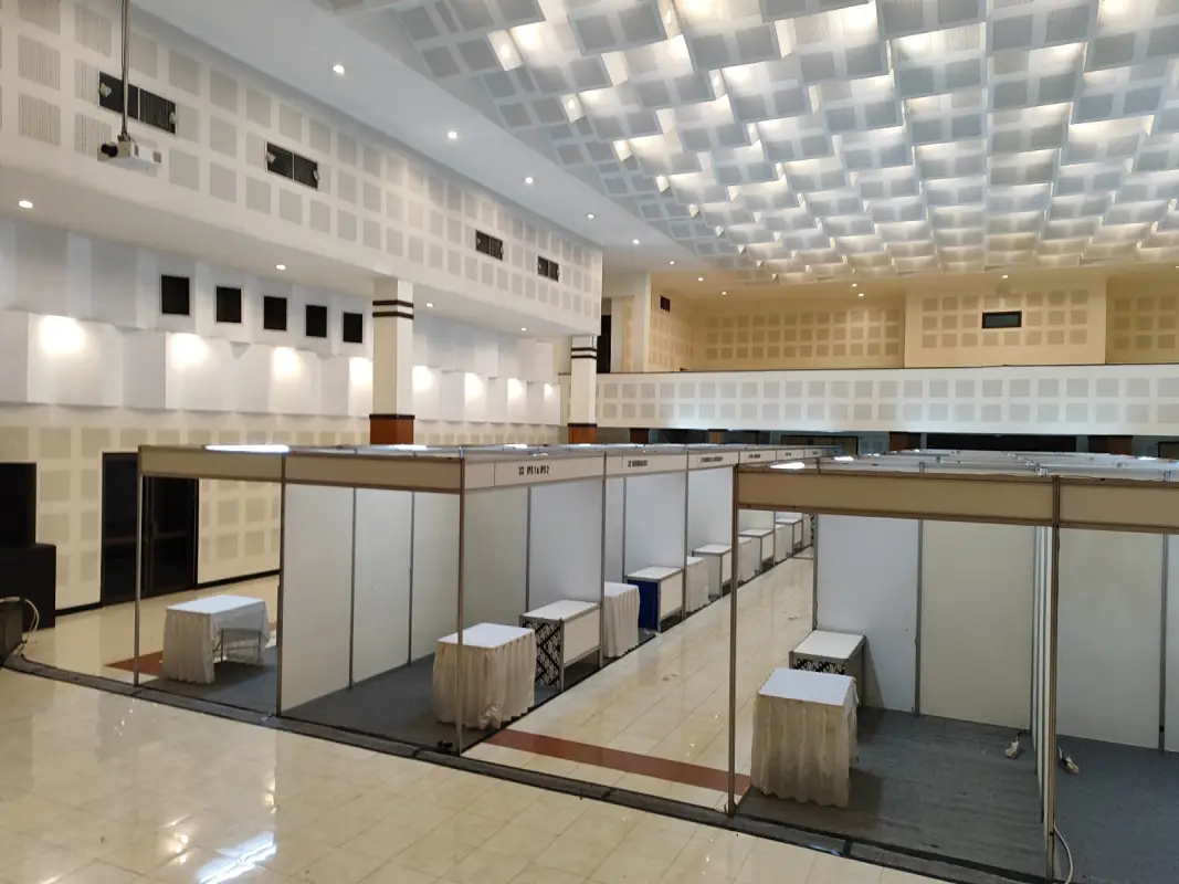 BOOTH STANDARS UNY - Project Gallery Image