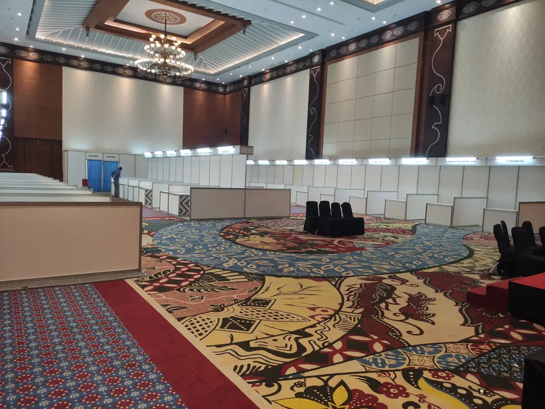 STAND AMIKOM HOTEL SAHID - Project Gallery Image