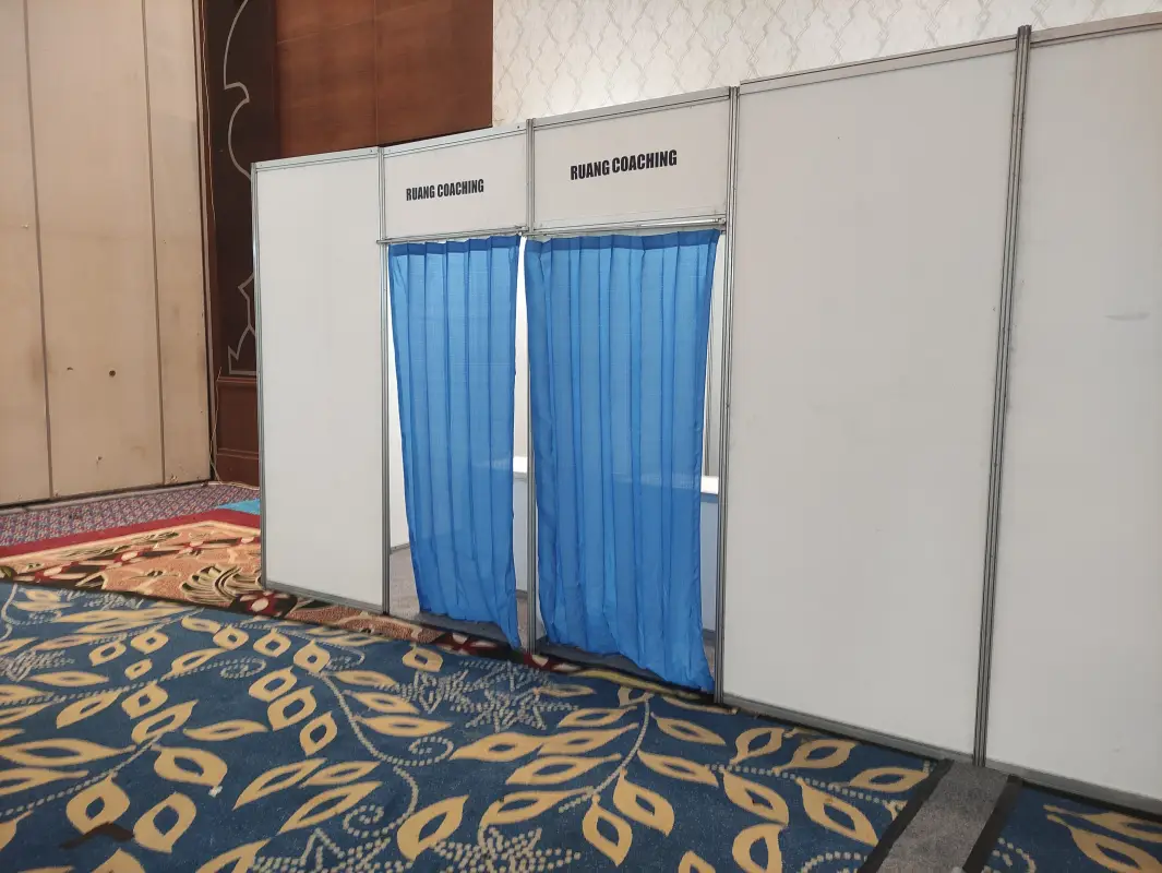 STAND AMIKOM HOTEL SAHID - Project Gallery Image