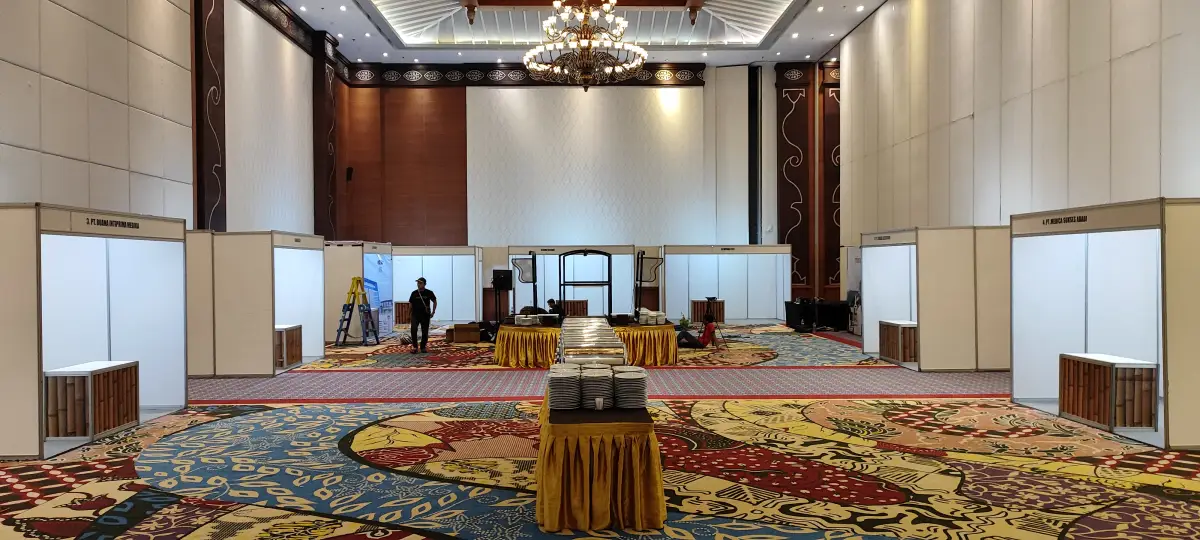 BOOTH PERHIMPUNAN RADIOGRAFER HOTEL SAHID - Project Gallery Image