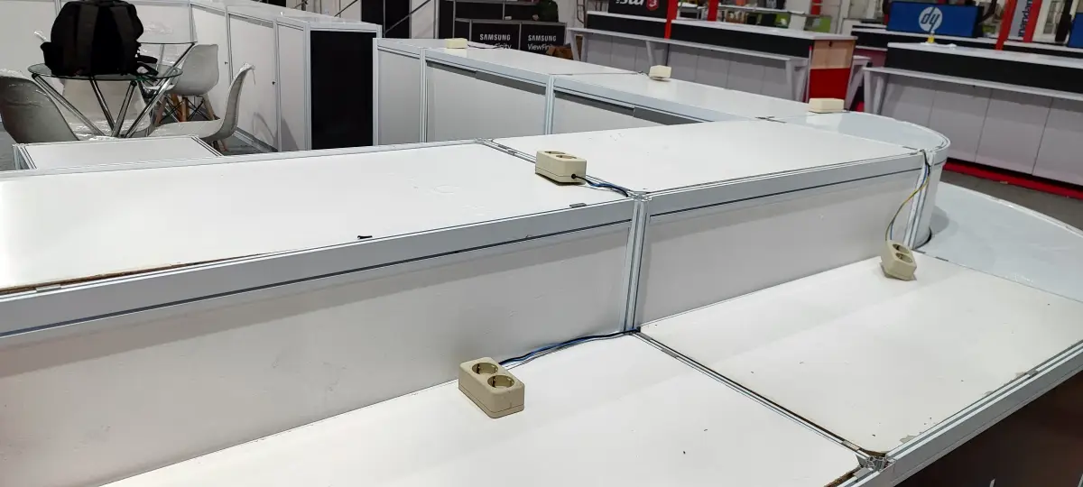 BOOTH SG COMPUTER (2) jec - Project Gallery Image