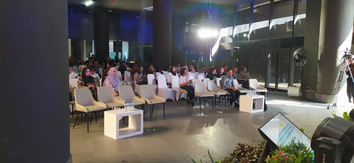 TALK SHOW UGM (SEWA SOFA GIK) - Project Gallery Image