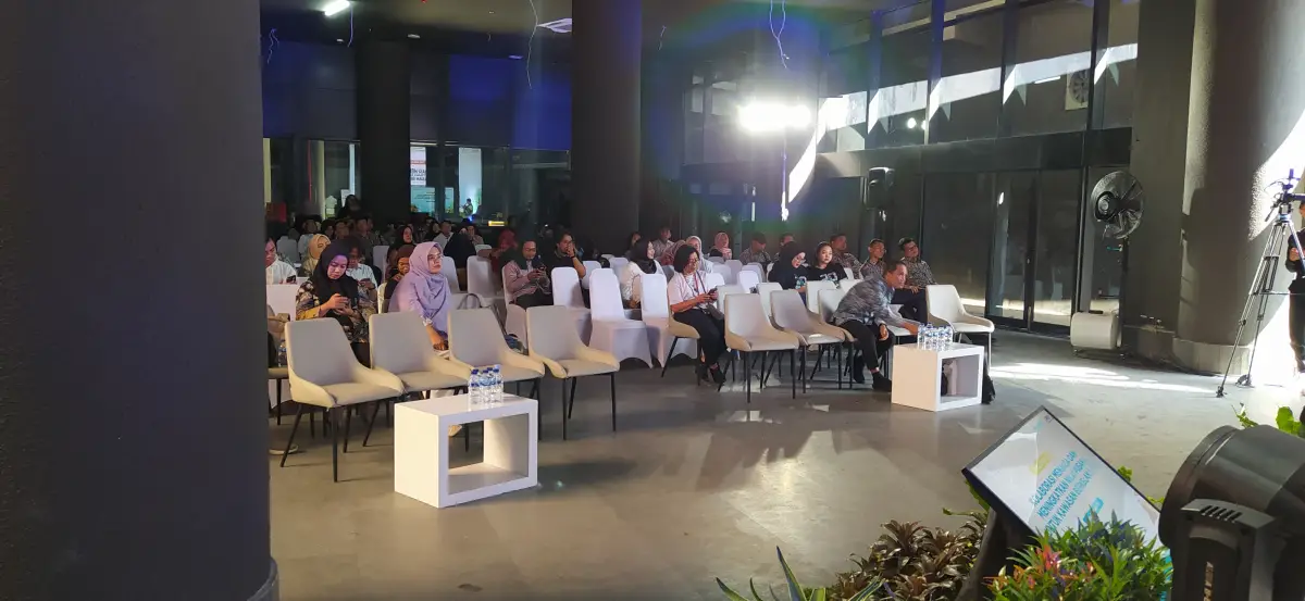 TALK SHOW UGM (SEWA SOFA GIK) - Project Gallery Image