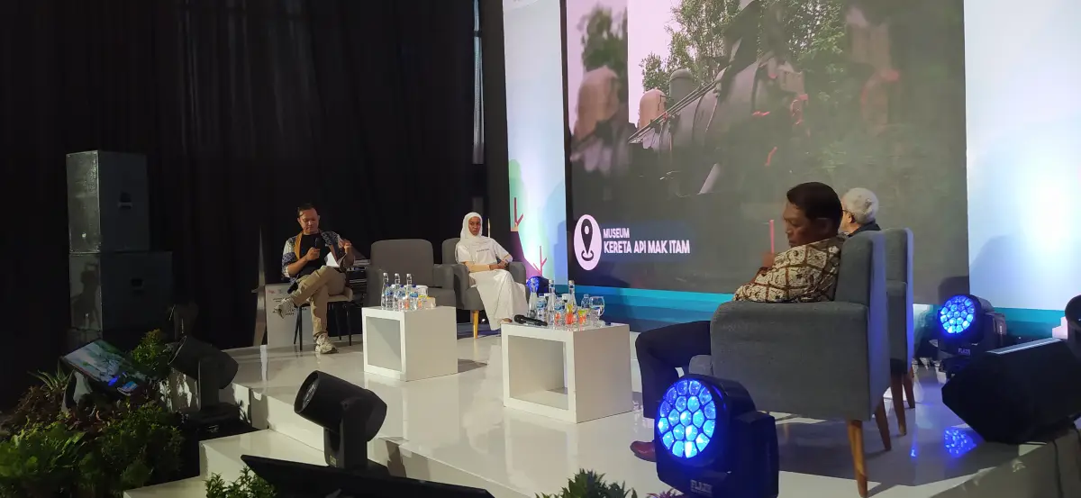 TALK SHOW UGM (SEWA SOFA GIK) - Project Gallery Image