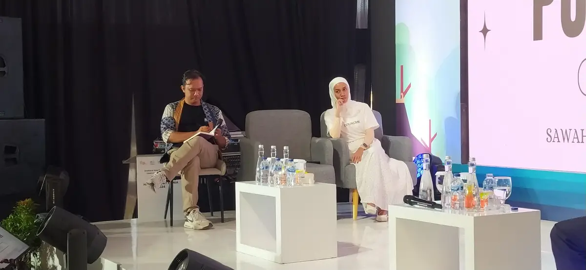 TALK SHOW UGM (SEWA SOFA GIK) - Project Gallery Image