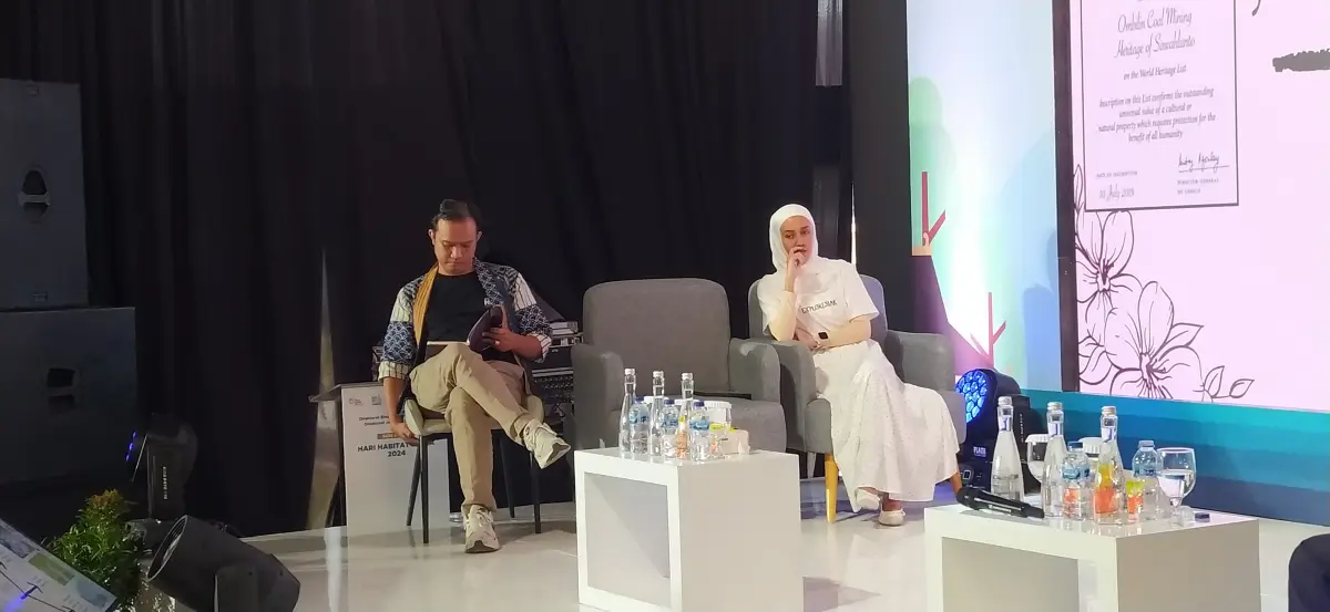 TALK SHOW UGM (SEWA SOFA GIK) - Project Gallery Image