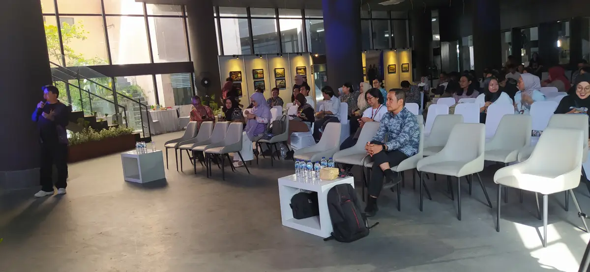 TALK SHOW UGM (SEWA SOFA GIK) - Project Gallery Image