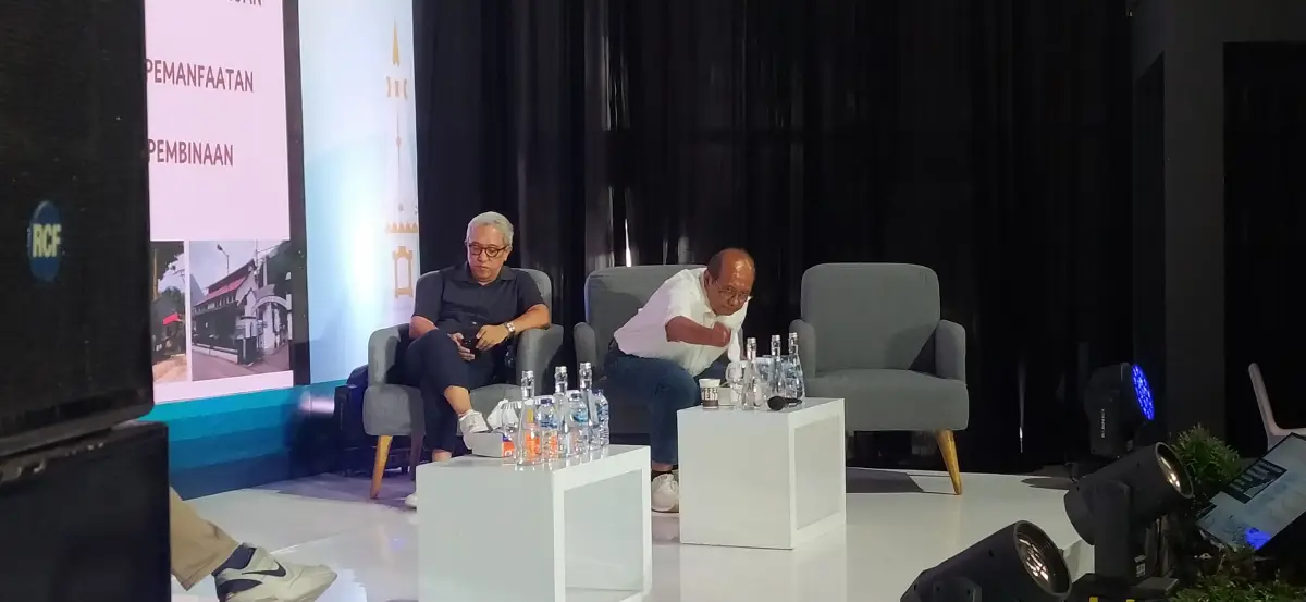 TALK SHOW UGM (SEWA SOFA GIK) - Project Gallery Image