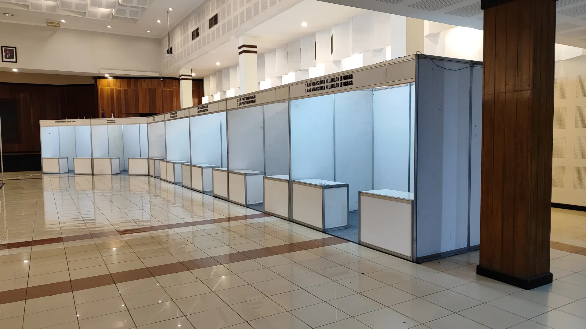 EVENT UNY GELAR KARYA - Project Gallery Image