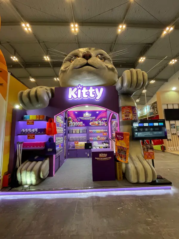 BOOTH SPECIAL DESIGN KITTY - Project Gallery Image